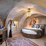 Cappadocia Fairy Chimneys Selfie Cave - Special Class 5* 우치사르