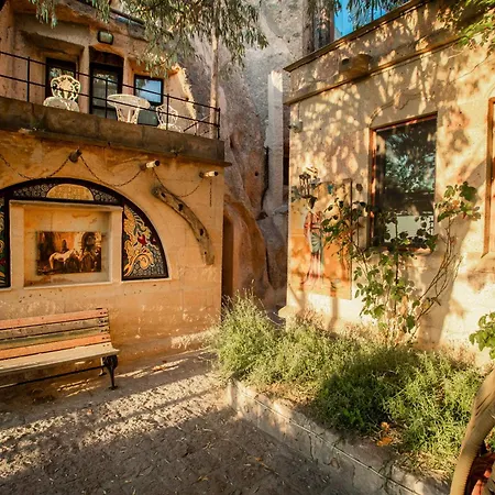 Cappadocia Fairy Chimneys Selfie Cave - Special Class Hotel