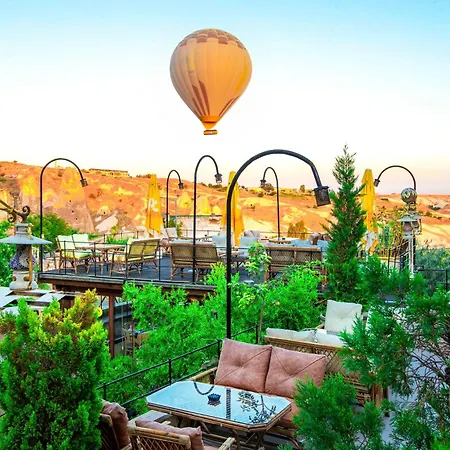 호텔 Cappadocia Fairy Chimneys Selfie Cave - Balloon View Experience 5*
