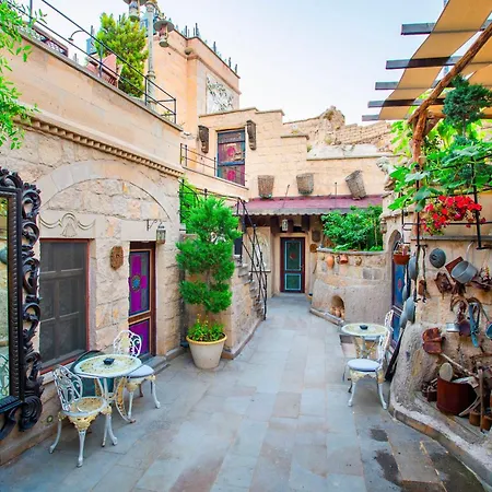 Cappadocia Fairy Chimneys Selfie Cave - Special Class 5*