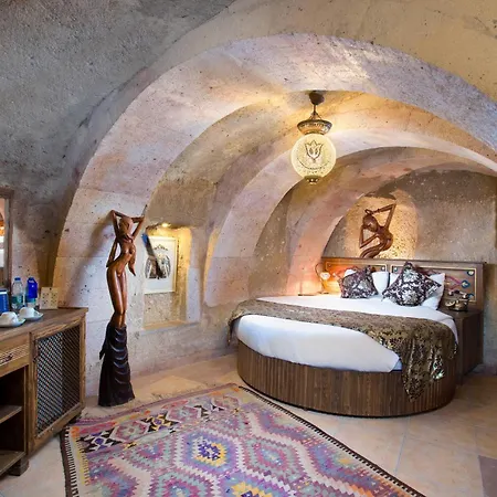 Cappadocia Fairy Chimneys Selfie Cave - Special Class 5* Uçhisar