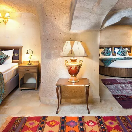 Cappadocia Fairy Chimneys Selfie Cave - Special Class Uchisar