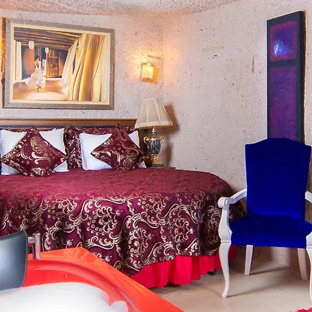 Cappadocia Fairy Chimneys Selfie Cave - Balloon View Experience 5* Учисар