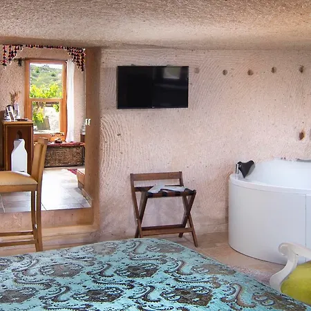 Cappadocia Fairy Chimneys Selfie Cave - Balloon View Experience Отель