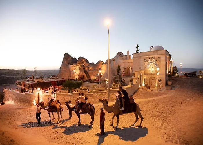 Cappadocia Fairy Chimneys Selfie Cave - Special Class 乌奇希萨尔