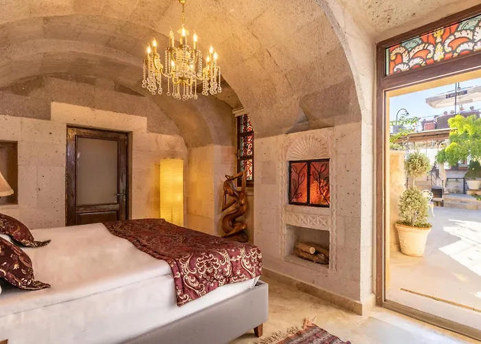 Cappadocia Fairy Chimneys Selfie Cave - Special Class 乌奇希萨尔