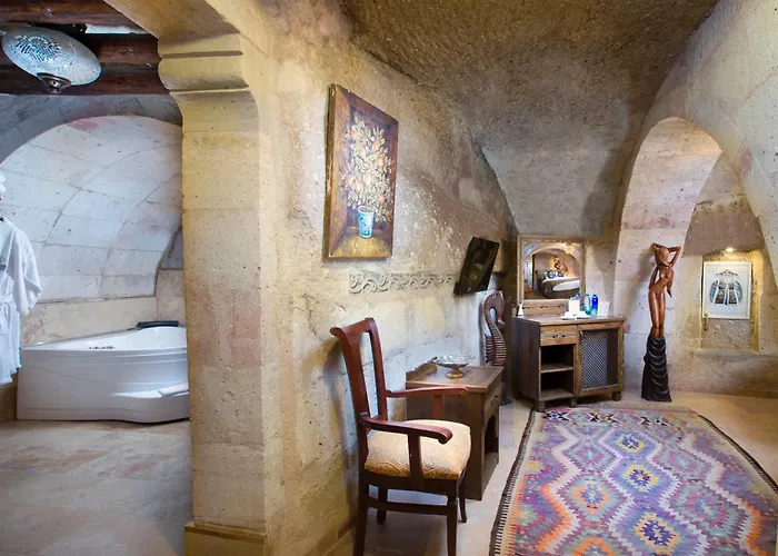 Cappadocia Fairy Chimneys Selfie Cave - Special Class 5*