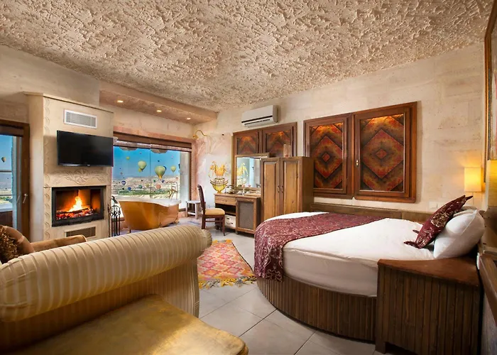 Cappadocia Fairy Chimneys Selfie Cave - Special Class