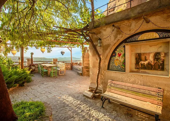 Cappadocia Fairy Chimneys Selfie Cave - Special Class Hotel Üçhisar