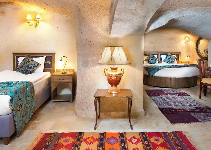 Cappadocia Fairy Chimneys Selfie Cave - Special Class 乌奇希萨尔