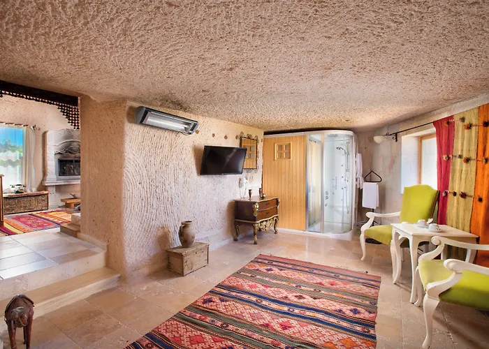 Cappadocia Fairy Chimneys Selfie Cave - Special Class 5*